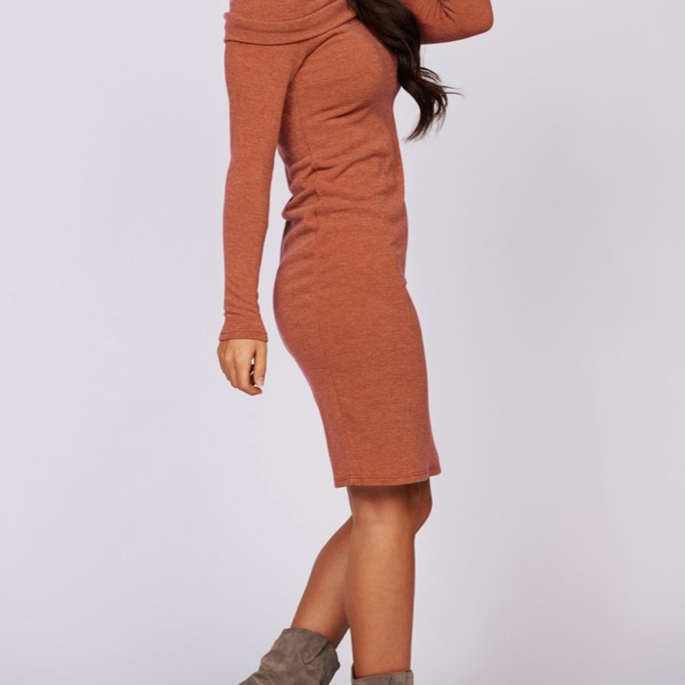 Off The Shoulder Midi - Picture 3 of 4